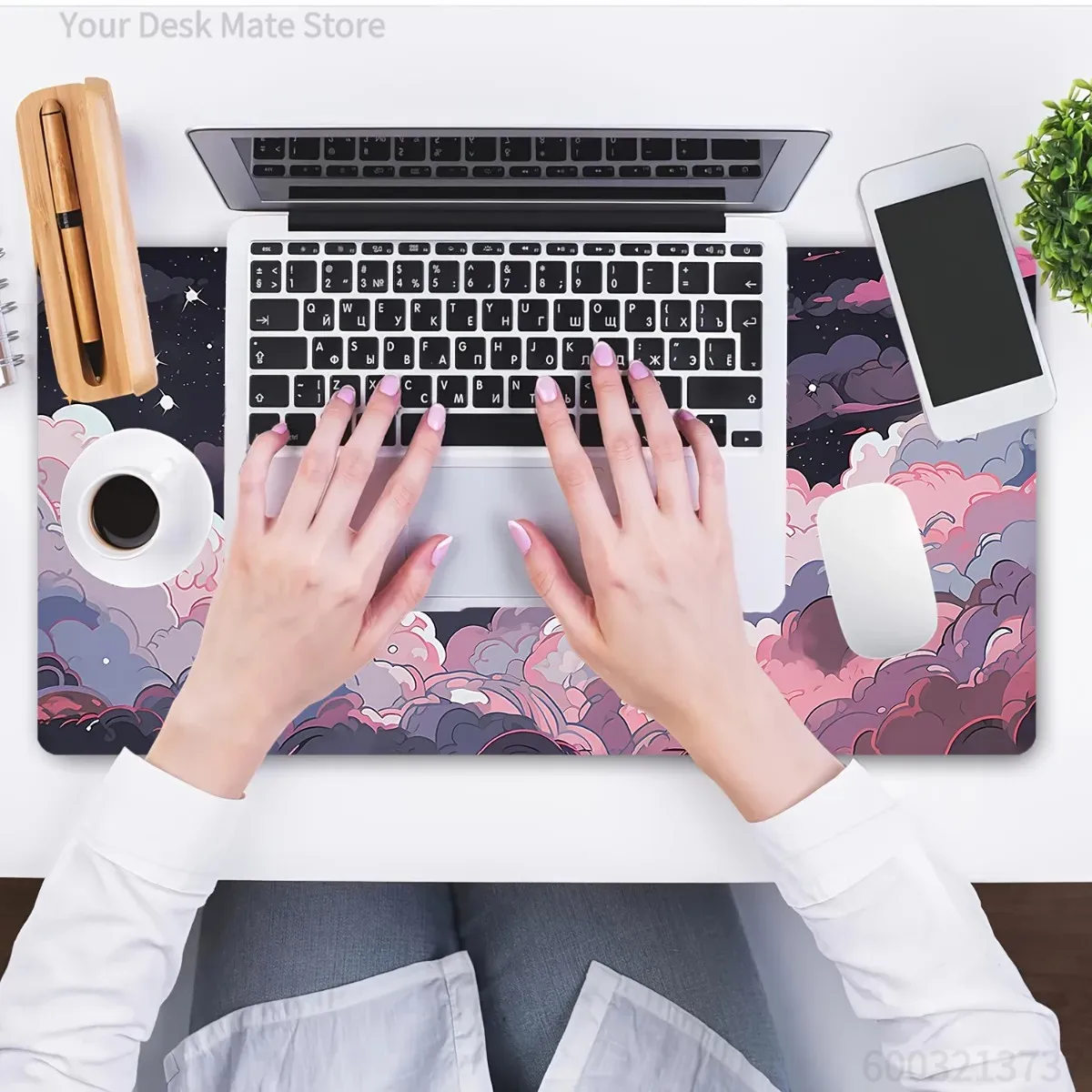 Urocza Różowo-Fioletowa Anime  – Desk Setup Laptop And Pc recenzja i cena