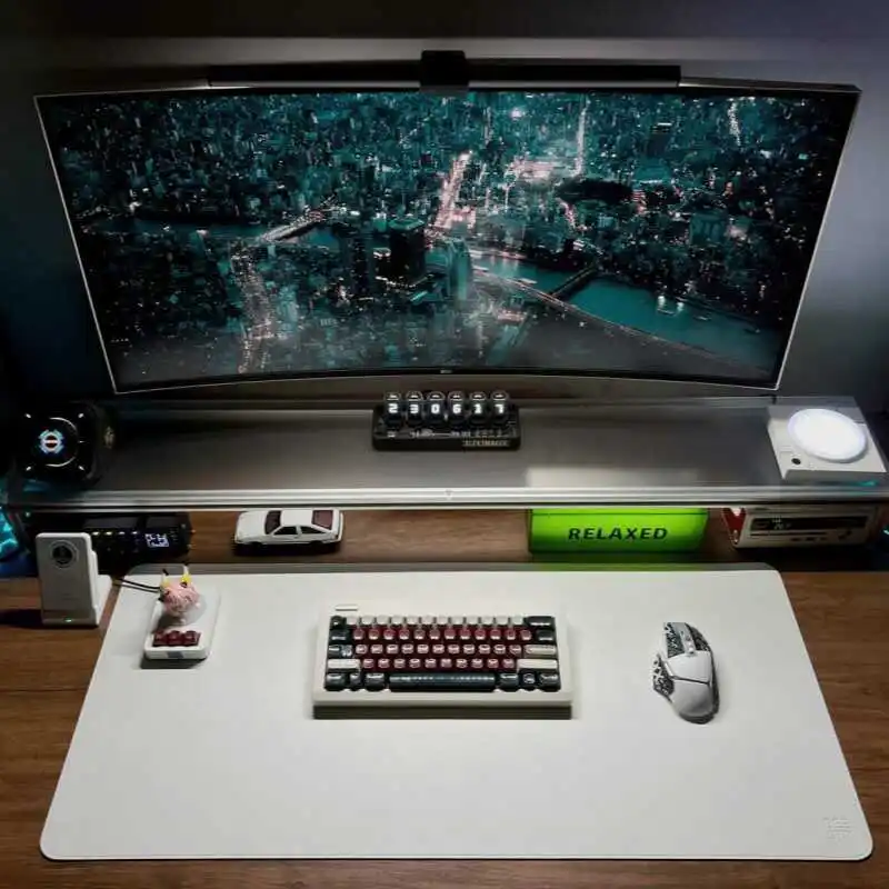 Aluminiowy Stojak na Monitor A – Desk Setup Monitor And Laptop recenzja i cena